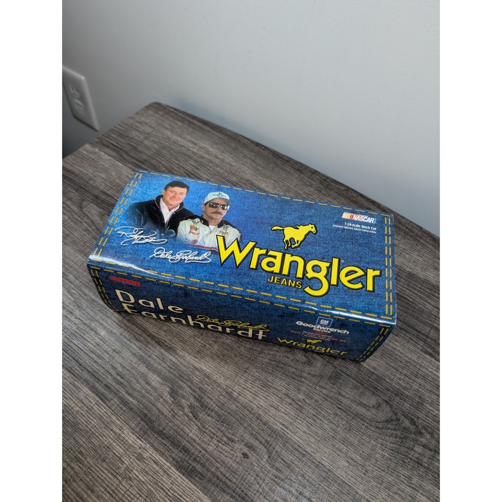 Action Racing Collectibles Dale Earnhardt Wrangler 1999 LE 1:24‎ Diecast Car
